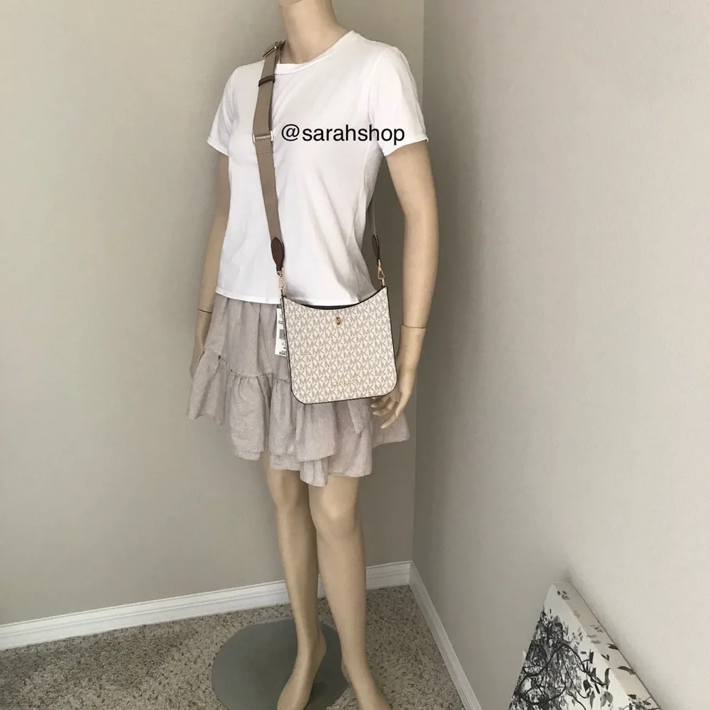 🌼Michael Kors Purse - Picture 7 of 11